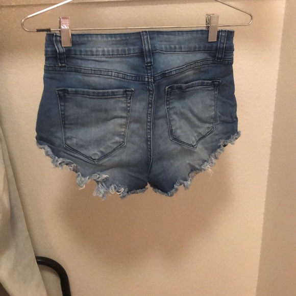 Long pockets - Picture 2 of 2